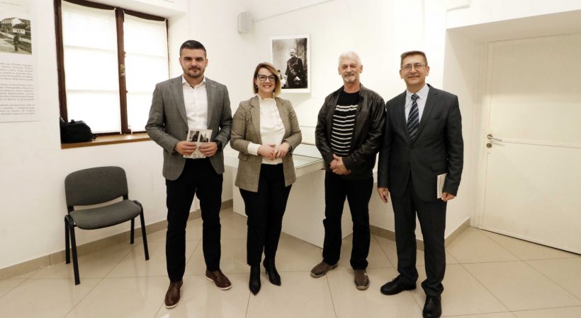 Istaknuta fotografija