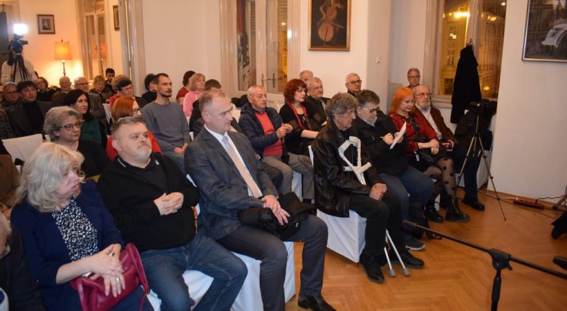 Istaknuta fotografija